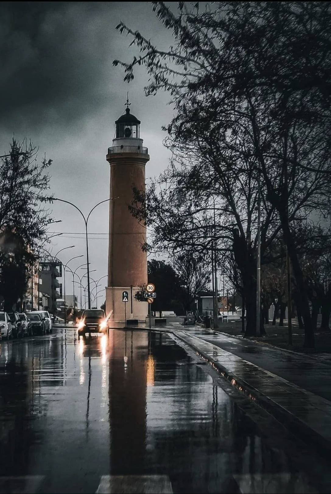 Late-Night Shopping in Alexandroupolis: Your Guide to Finding What You Need After Dark